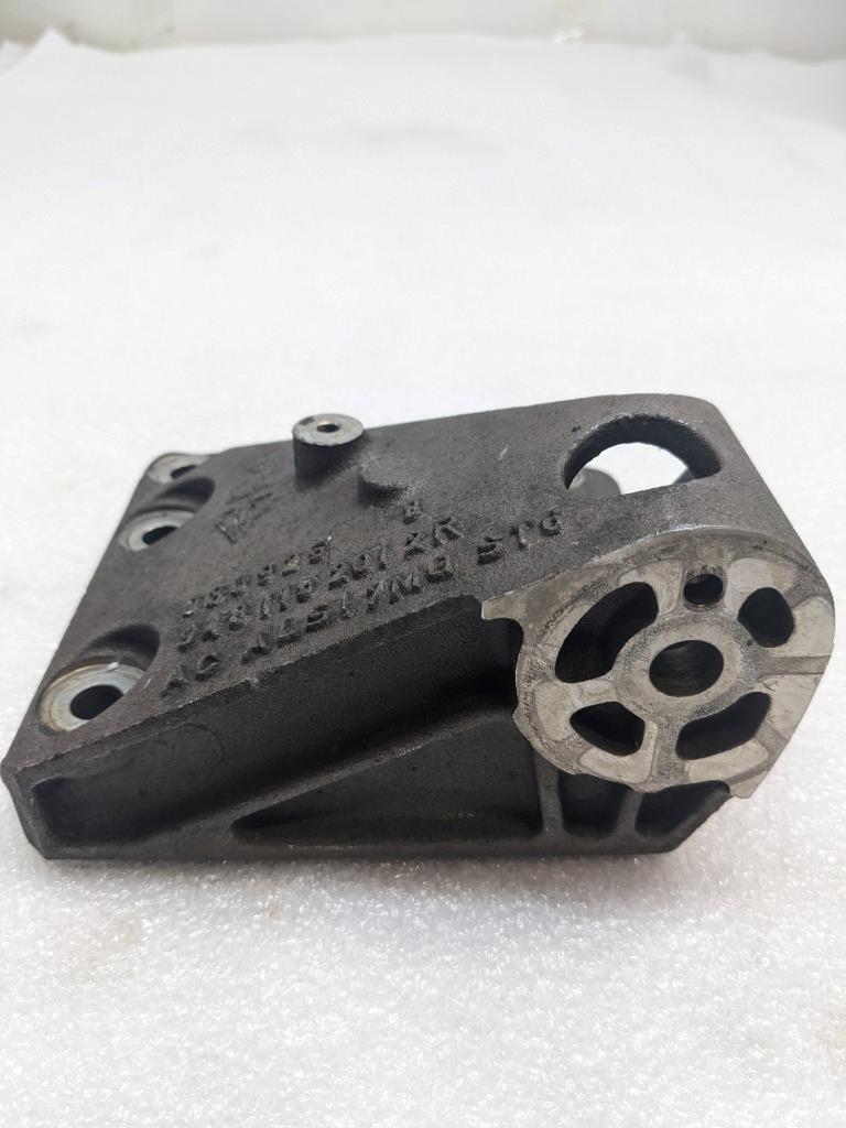 PORSCHE CAYENNE ENGINE HOLDER RIGHT 9481152012R USED R25