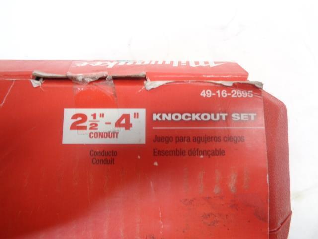 MILWAUKEE EXACT PUNCH AND DIE SYSTEM 49-16-2695 2&1/2" TO 4" CONDUIT R35