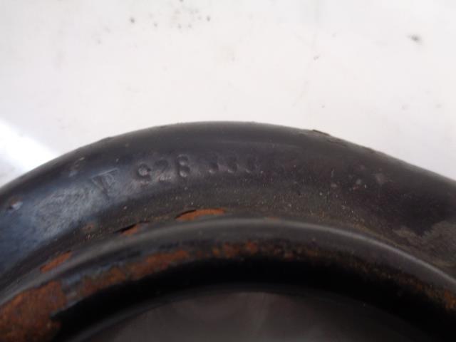 Porsche 928 84-95 Spring Seat 928 333 521 07 USED GENUINE R24T6
