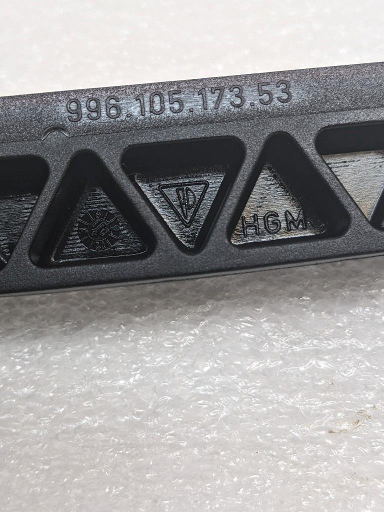 PORSCHE 986/987 BOXSTER ENGINE TIMING CHAIN GUIDE 99610517353 USED 996BGL2T2