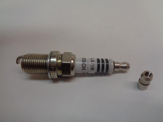 BRAND NEW BOSCH PLATINUM SPARK PLUG 12 PACK 4202 R13T3