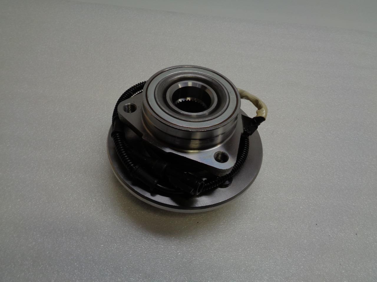 Ford Expedition Auto Extra Wheel Bearing and Hub Assemblies 515004 NEW R18