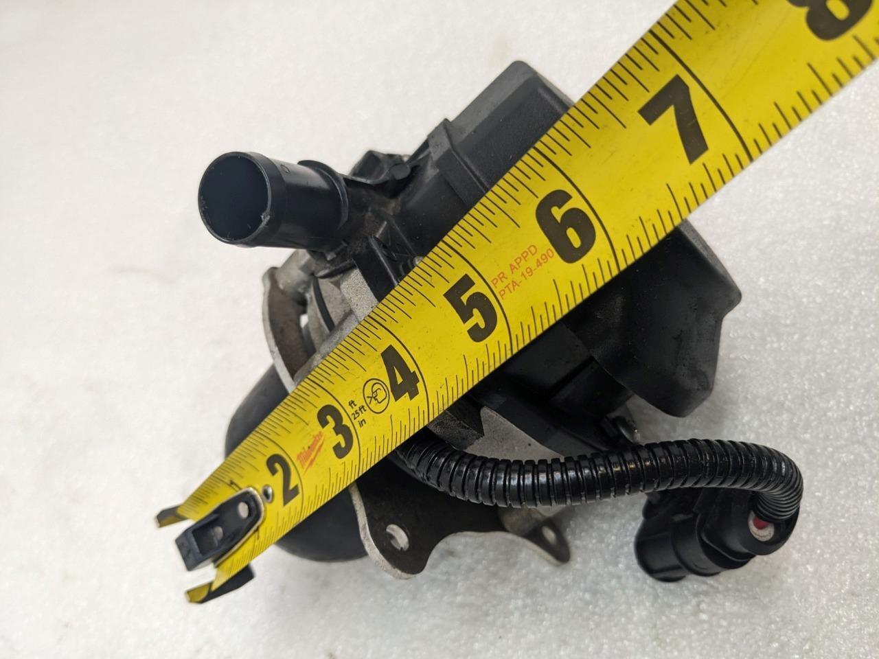 PORSCHE PANAMERA 970 SECONDARY AIR PUMP 95B131337 USED R20