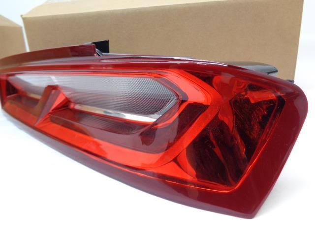 NEW PAIR GENUINE GM L/R TAIL LIGHTS for CHEVY CAMARO 16-18 84136775/6 SR