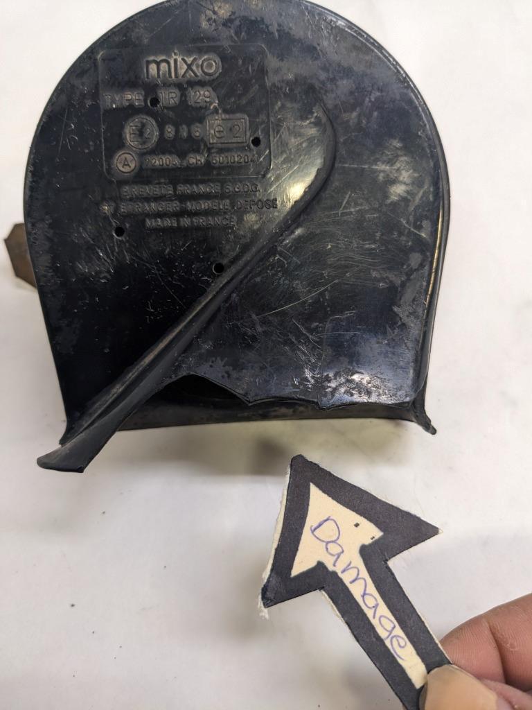 PORSCHE 84-91 944 LOW PITCH TONE ELECTRIC HORN SIREN MIXO TR129  USED R21T2