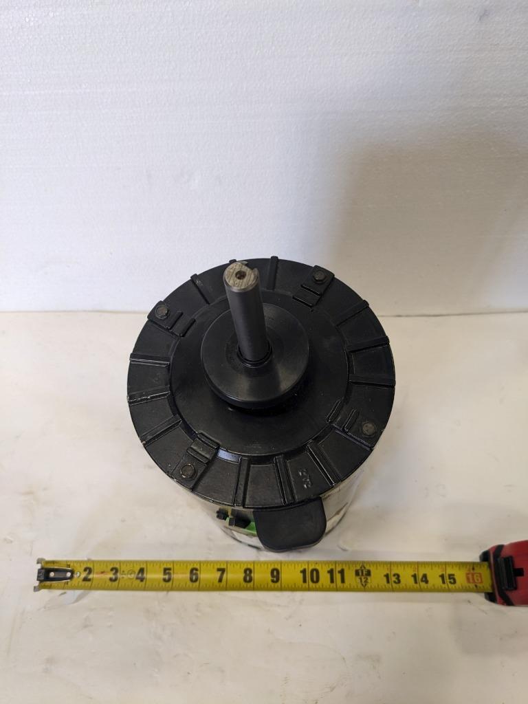 Trane Century AC Motor 7-193592-80 1 HP 60Hz 575v 1.9A Electric Motor NEW BSIG1