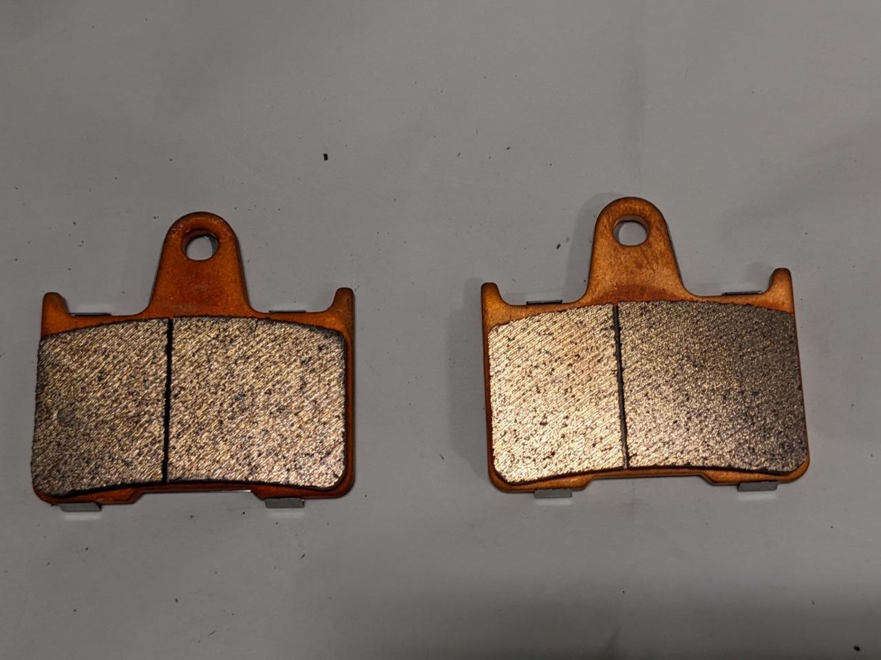Harley-Davidson Original Equipment 41300053 Rear Brake Pads Fits XL Models R21T4