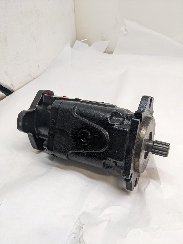 EATON 421AK HYDRAULIC AXIAL PISTON PUMP-BLACK- 421AK02552C #2 NEW H1