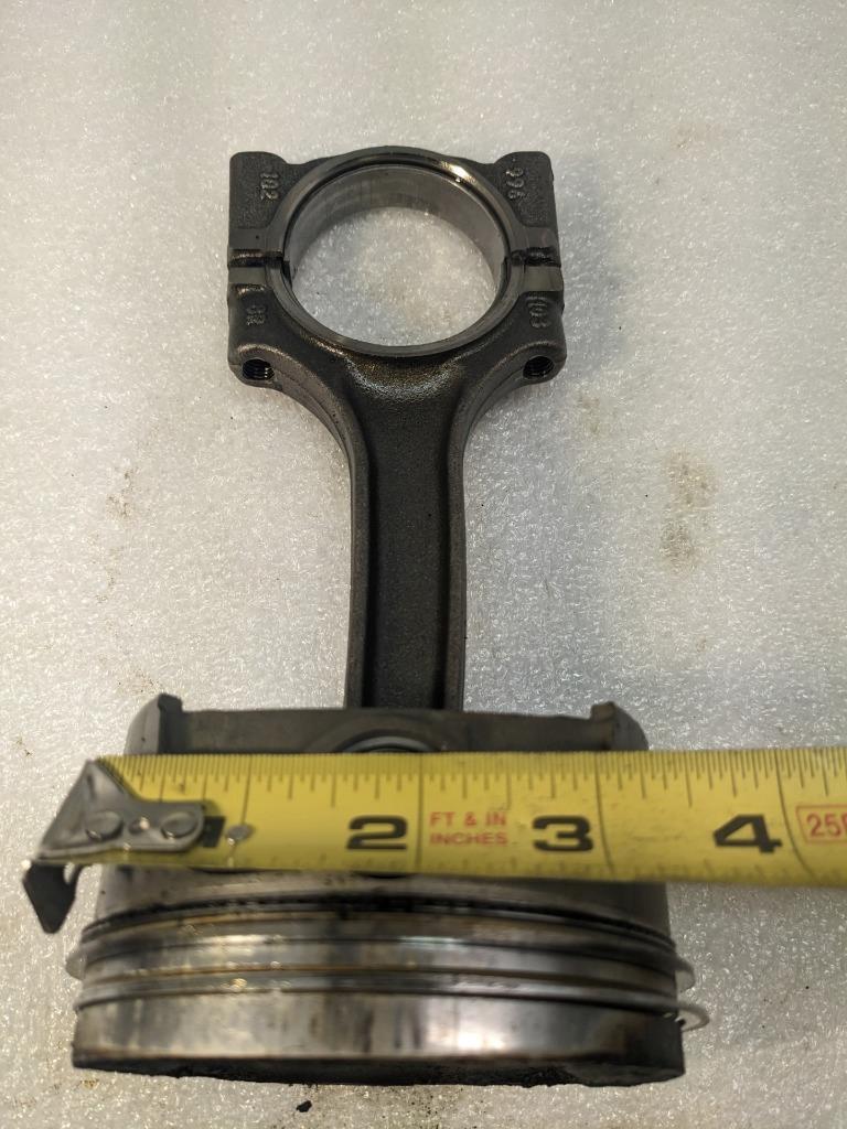 PORSCHE 986 BOXSTER 2.7L PISTON W/CONNECTING ROD #4 9961031028R USED 996GL2T1
