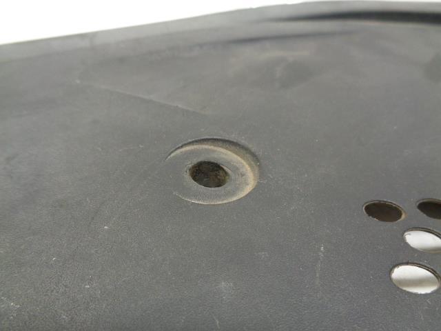 USED GENUINE PORSCHE 911 CARRERA SIDE COVER  996 572 562 01 R20