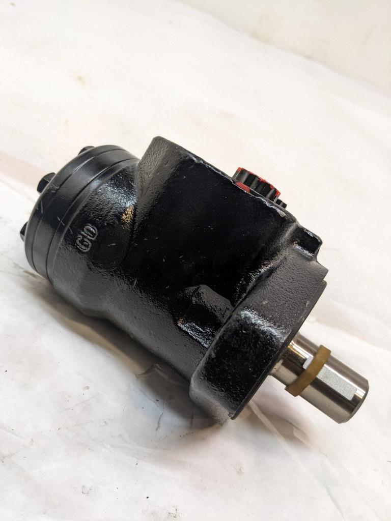 DANFOSS 2" CUT 7-BOLT ON HYDRAULIC MOTOR Z231602742AP NEW R11