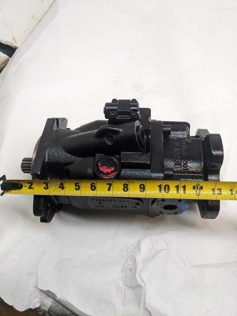 EATON 421AK HYDRAULIC AXIAL PISTON PUMP-BLACK- 421AK02552C #2 NEW H1