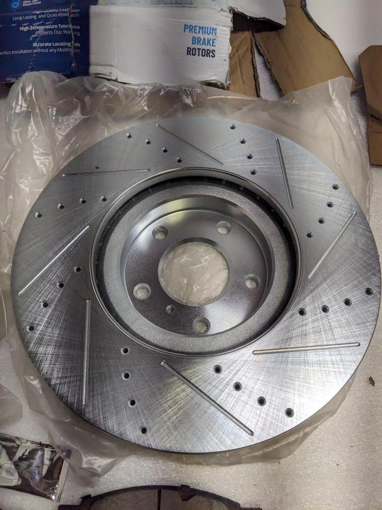 INCOMPLETE DETROIT AXLE S-31476 PAIR FRONT DRILLED SLOTTED ROTOR KIT NEW R6