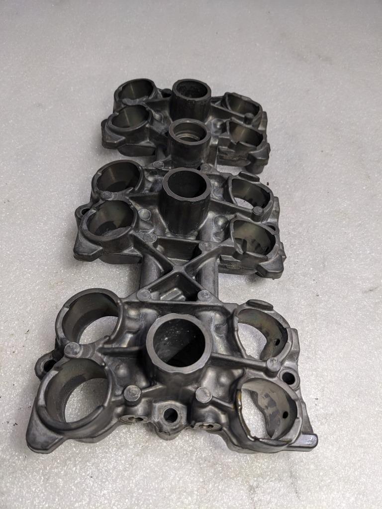 PORSCHE 911 BOXSTER PESTLE/TAPPET HOUSING 99710404300 USED 996B.GL