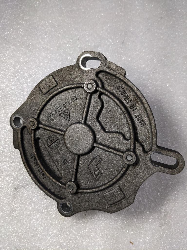 PORSCHE 911/996 SECONDARY OIL PUMP 99710702103 USED 996B.G.L.