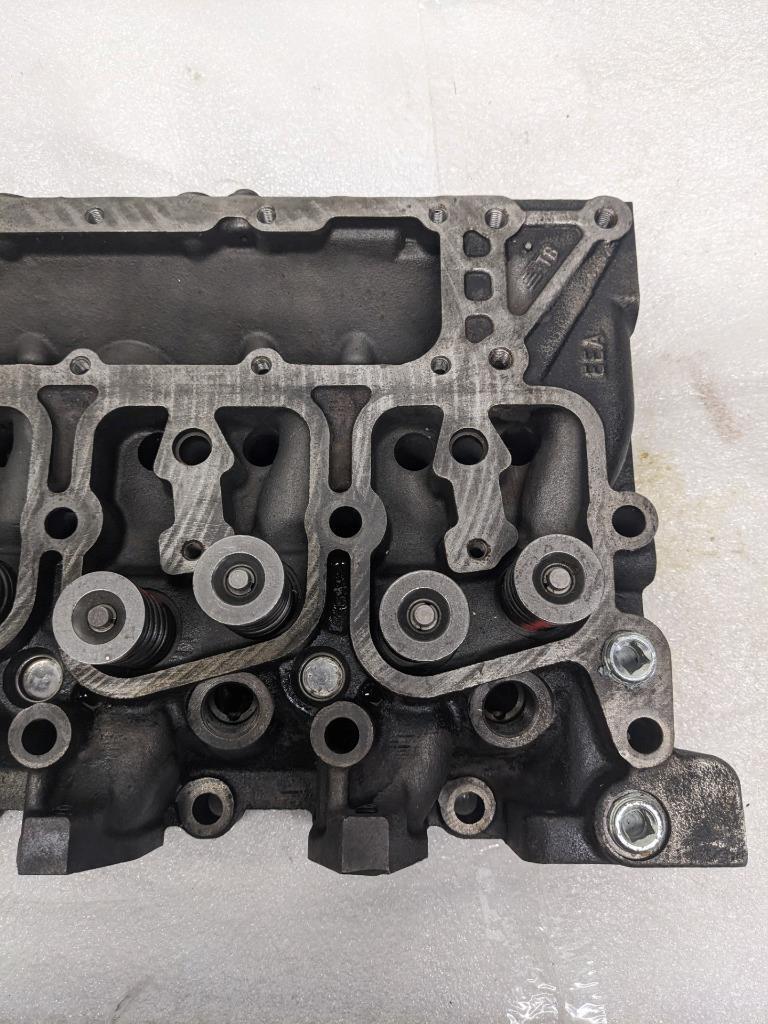 CUMMINS 2831041 Case Cummins Cylinder Head FOR 450/430/440 CASE Dozer NEW R18