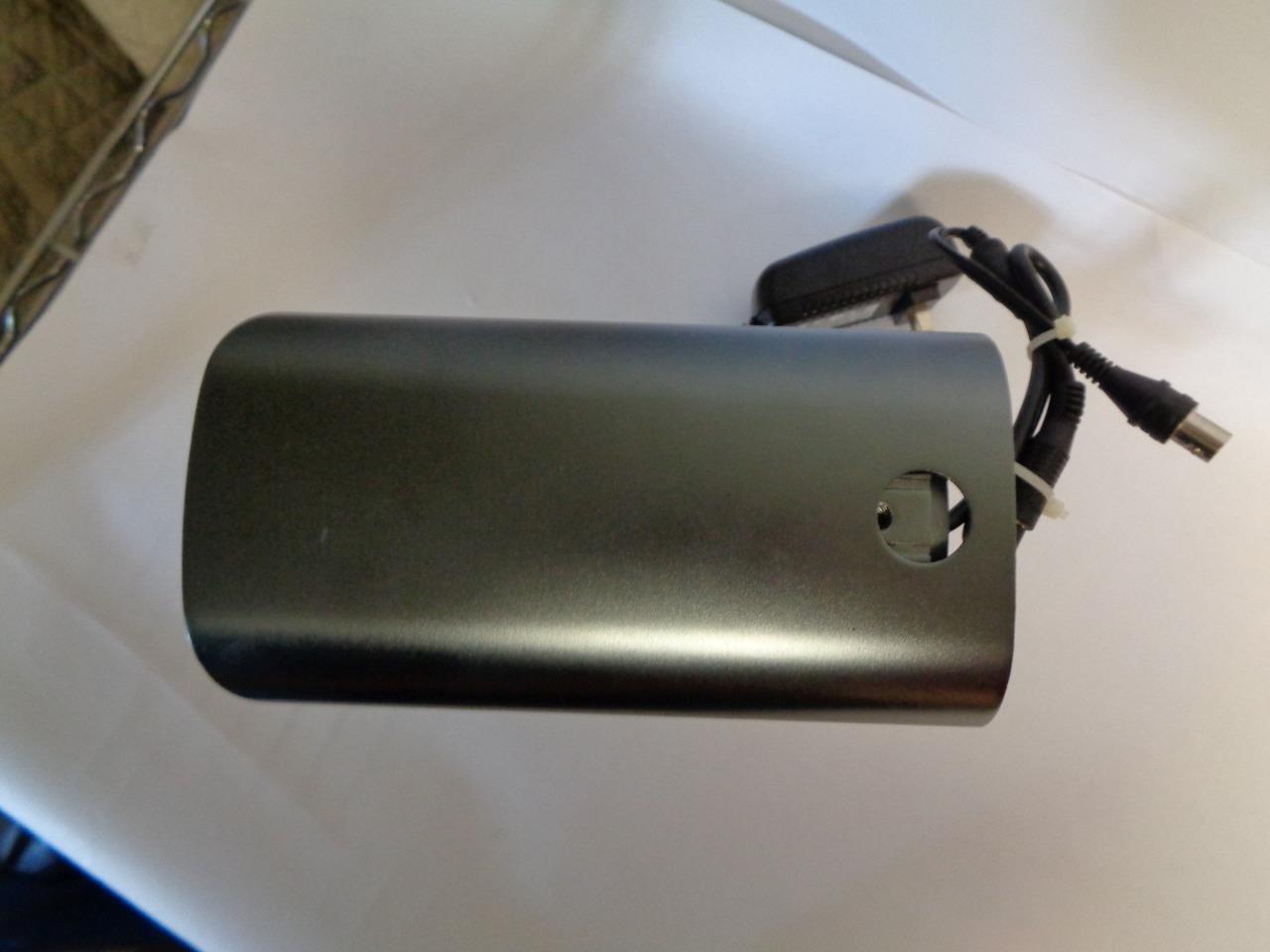 PAIR OF GADSPOT 420TVL 232 INFRARED DAY AND NIGHT CAMERAS NEW R6 TOTE B