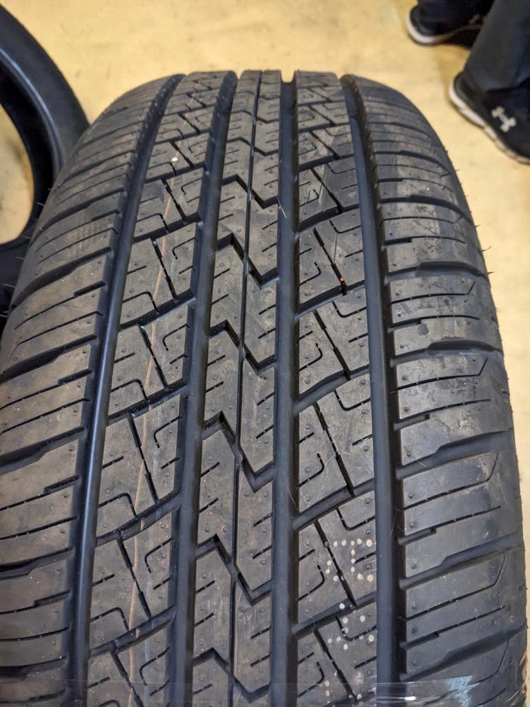 GT RADIAL SAVERO HT2 OWL P 275 60 20 114S SL TIRE B432 CQ3