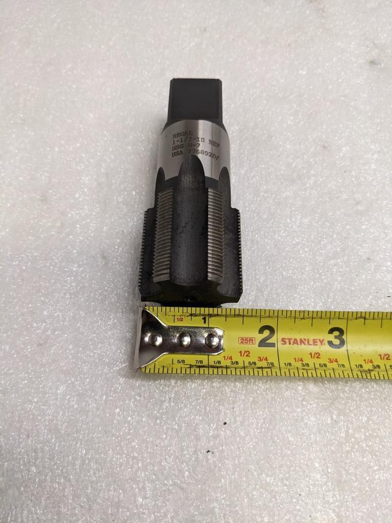 REGAL 1-1/2"-18 NEF PLUG TAP HSG H-7 W/ HALF CASE NEW R22T5