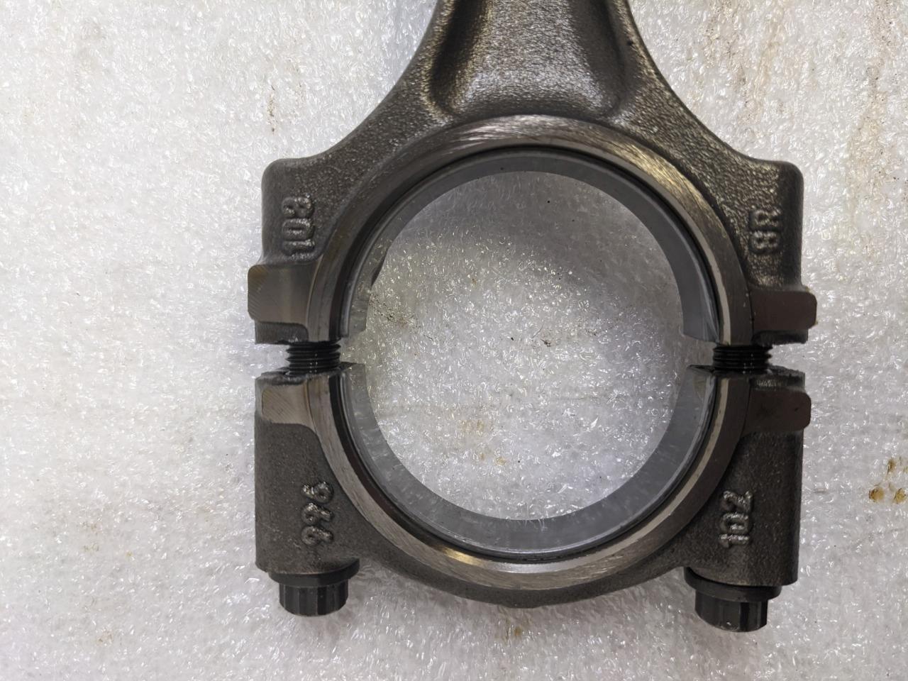 PORSCHE 996/911 CONNECTING PISTON RODS 9961031028R #4 USED 996BGL2T2