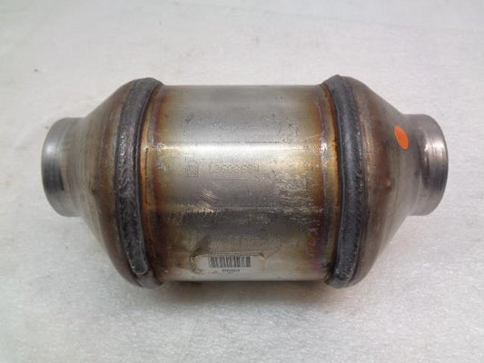 GENERAL MOTORS 12608684 CATALYTIC CONVERTER NEW R19