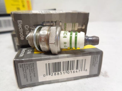 BRAND NEW BOSCH Cr Ni SMALL ENGINE PLUG 7547 R13