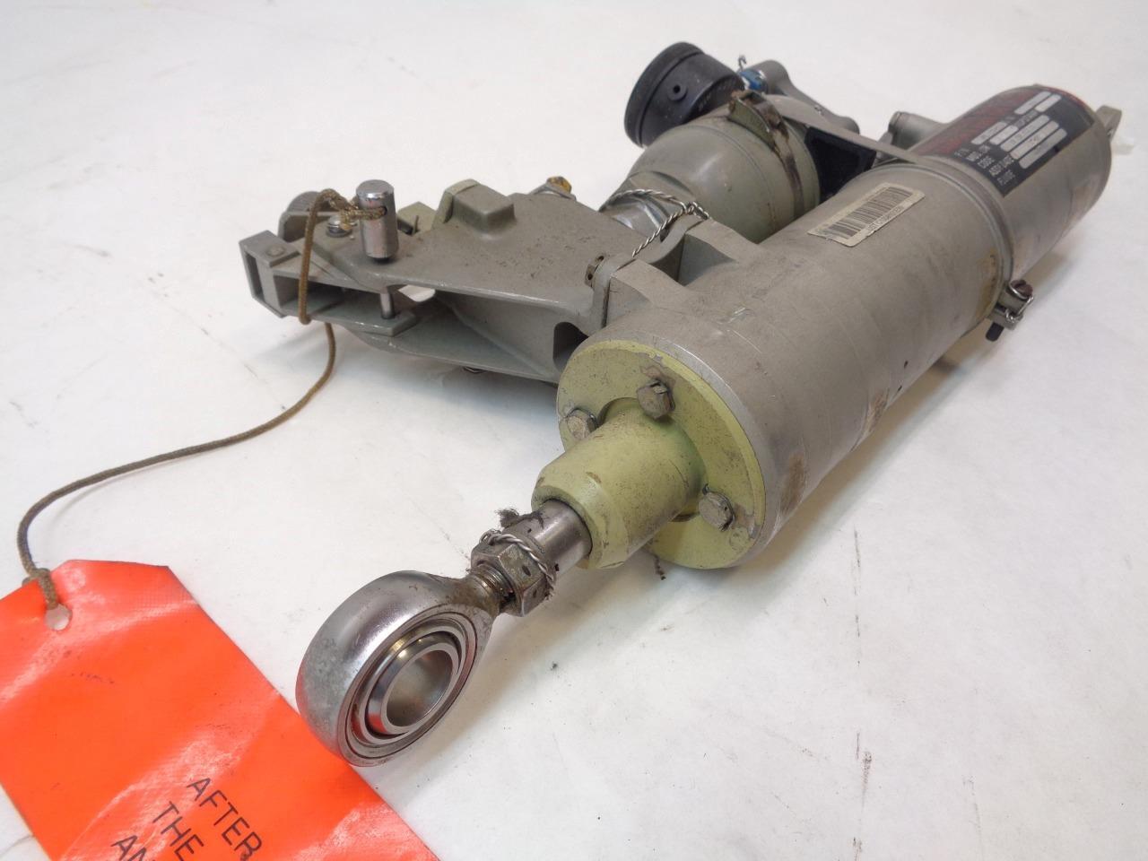 RATIER FIGEAC F-46100 EMER OPEN CYLINDER DOOR DAMPER FE 174-004  R11