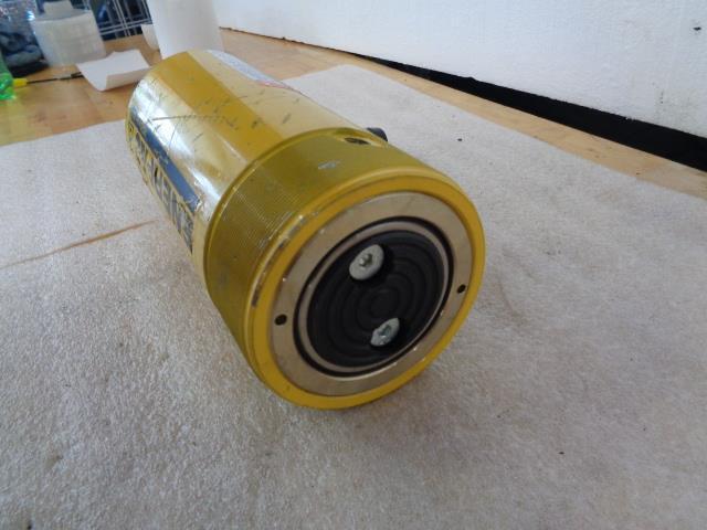 NEW ENERPAC RC506 50 TON CAPACITY HYDRAULIC CYLINDER (MISSING HANDLES) BSRG5