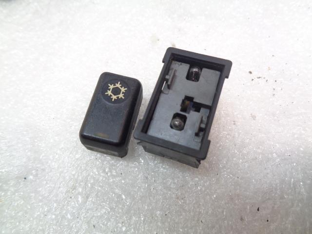 PORSCHE 94465302101 DASH CONTROL UNIT HVAC CONTROL FOR 944 DAMAGED USED R20