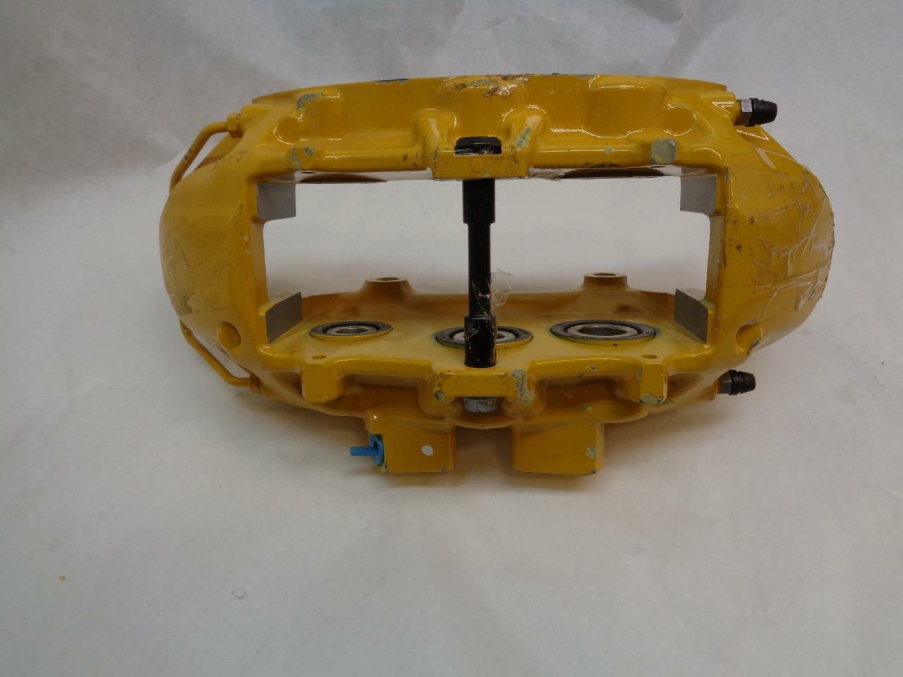1 NEW GENUINE YELLOW BREMBO GM FRONT PASSANGER 6 PISTON CALIPER R7