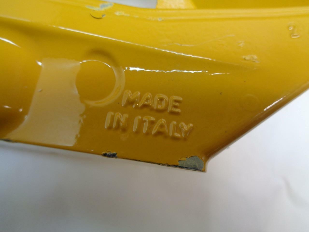 1 NEW GENUINE YELLOW BREMBO GM FRONT PASSANGER 6 PISTON CALIPER R7
