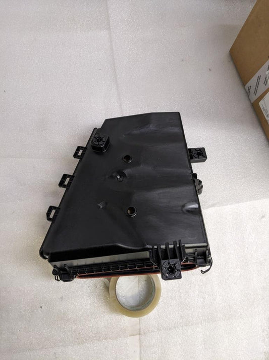 PORSCHE 982129601F AIR FILTER & HOUSING ASSEMBLY FOR BOXSTER CAYMAN NEW PGB2