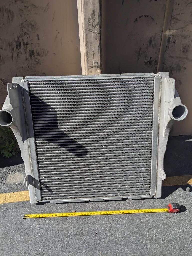 DURALITE EVOLUTION AIR COOLER 38.5"X35" CORE 3.5" IN/OUT FOR PETERBILT NEW B2