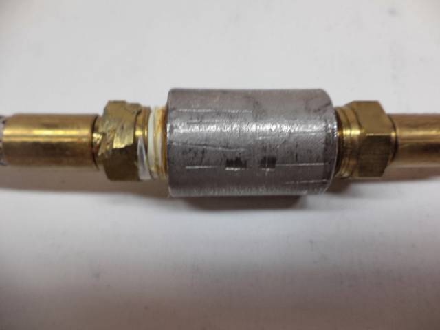 NEW SMITH EQUIP. 312 HIGH PURITY REGULATOR CORROSIVE GAS CPC QUICK RELEASE R27