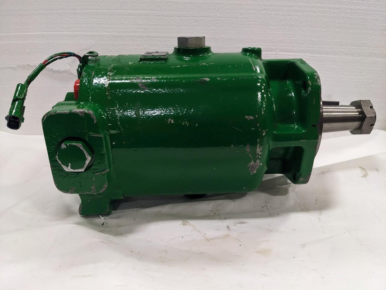 NEW JOHN DEERE AXT12539 HYDRAULIC MOTOR (FITS HARVESTERS) BSRG5