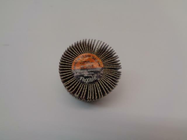 NEW STANDARD ABRASIVES A/O FLEXIBLE FLAP WHEEL 1-1/2X1X1/4-2" 80GRIT 622426 R7TE