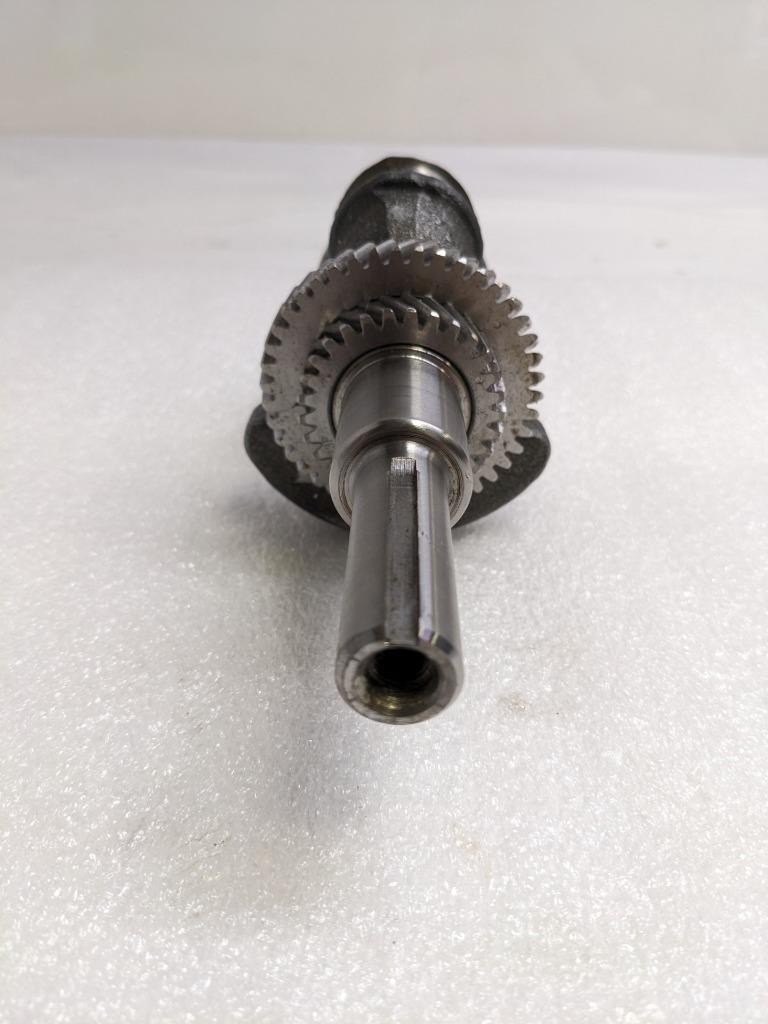 BRIGGS AND STRATTON 593662 CRANKSHAFT FOR 19J137-0001-F1 SMALL ENGINE NEW R32