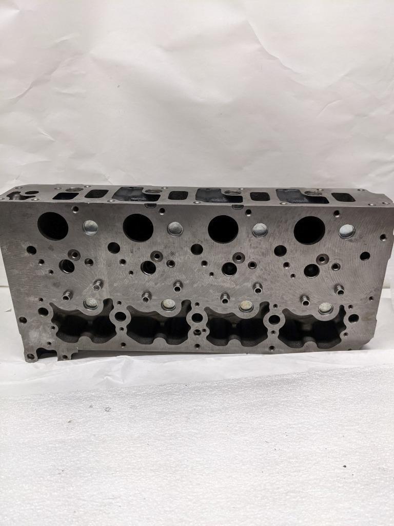 NEW HOLLAND CYLINDER HEAD FITS IVECO ENGINE(S) FC5CE5454 504389002 USED I2