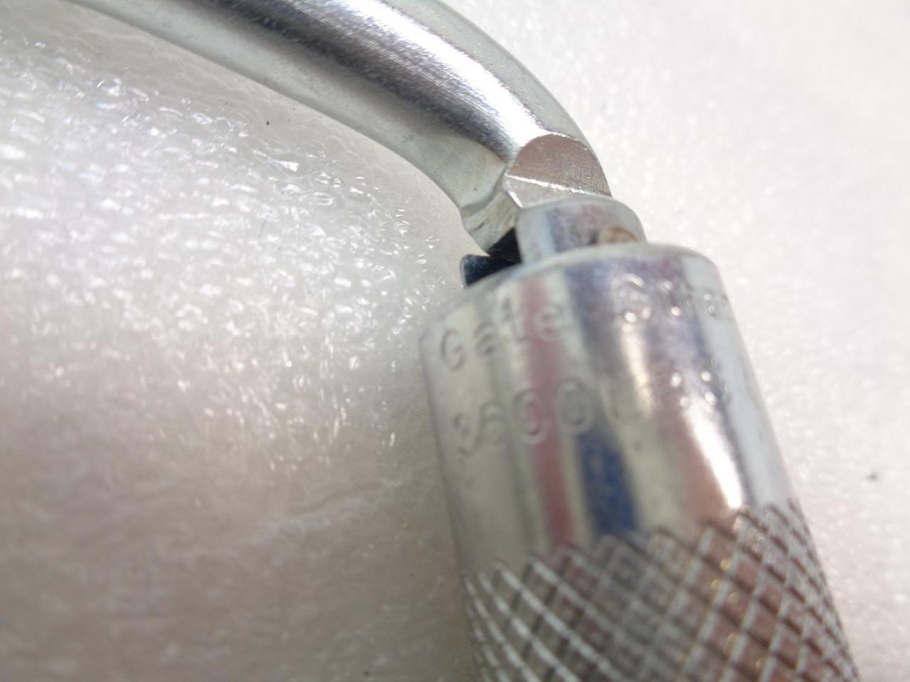 NEW CLIMBING GRADE CARABINER S50-2001 3600LBS GATE/5000LBS BODY STRENGTH R22T7