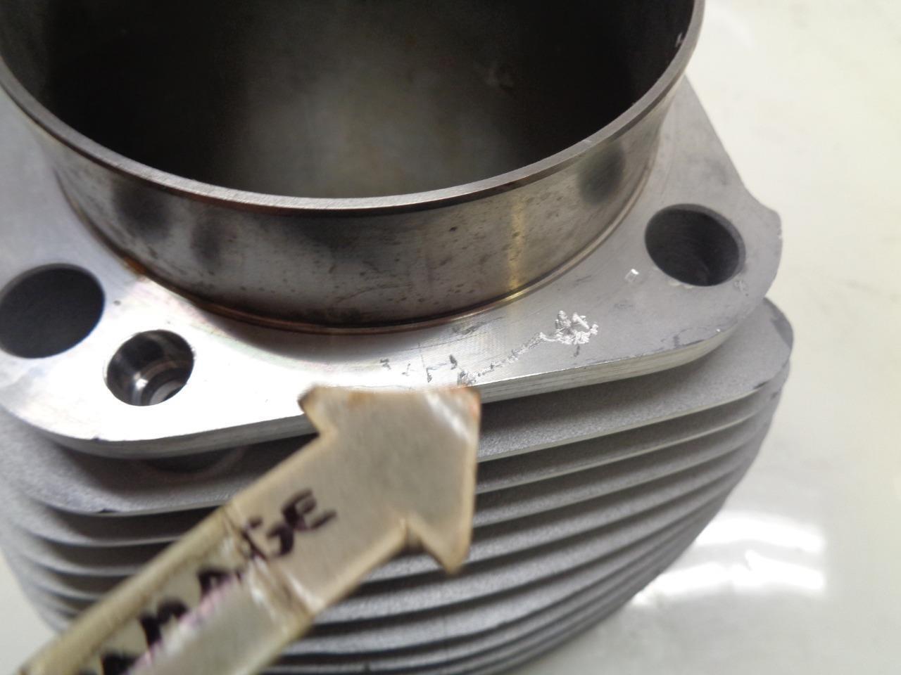 1 PAIR OF HARLEY DAVIDSON CYLINDER HEAD JUGS B69 C4 1659 3-99 R15