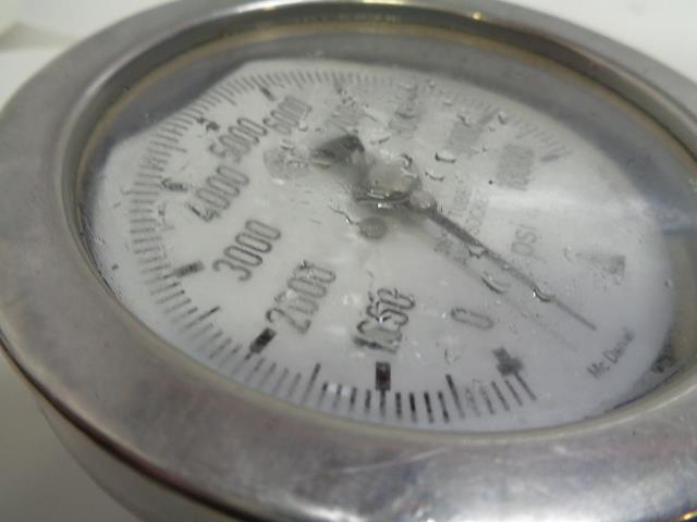 McDaniel 316 Stainless Steel Pressure Gauge 10000 PSI NEW FOR PARTS R17
