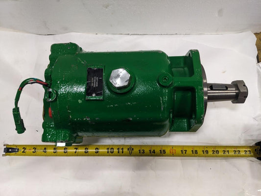 NEW JOHN DEERE AXT12539 HYDRAULIC MOTOR (FITS HARVESTERS) BSRG5