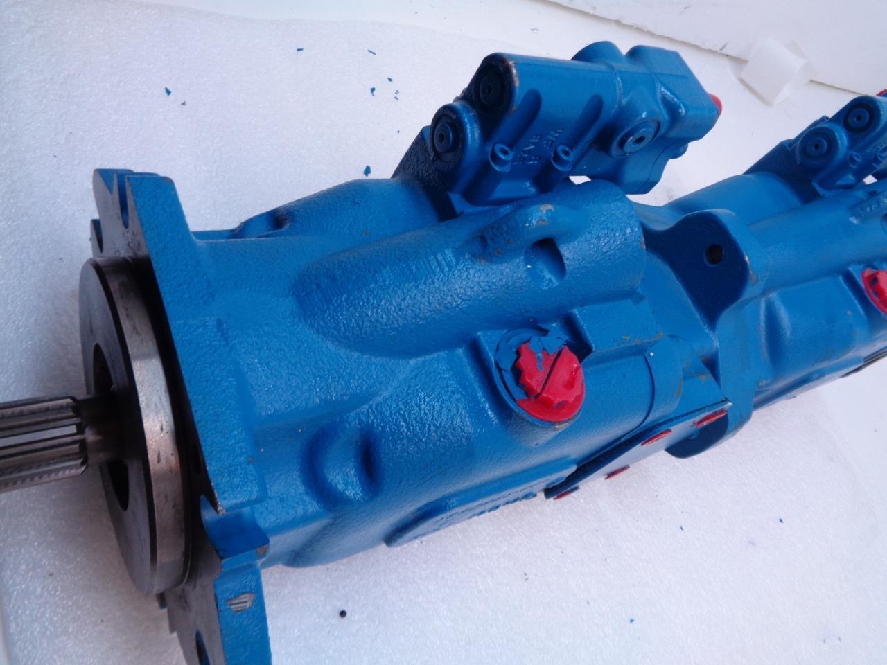 EATON TANDEM PUMP/PRESSURE COMPENSATED PISTON PUMP 429AK00110C/421AK02277C H1