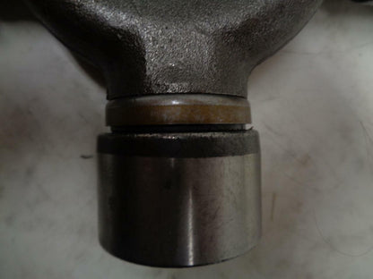 NEW NEAPCO U-JOINT SD209 281 R9TB