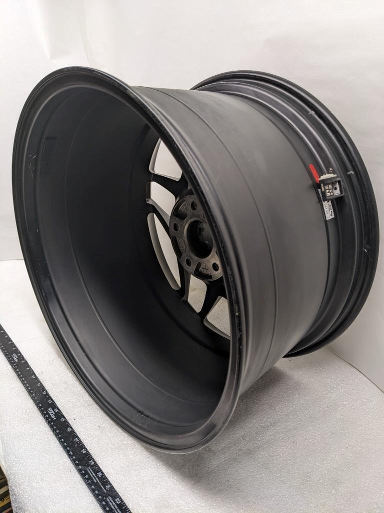 1 HRE WHEEL 11L011552243TM WHEEL 20X11.5J ET+52 TARMAC FINISH 5X120 NEW WR