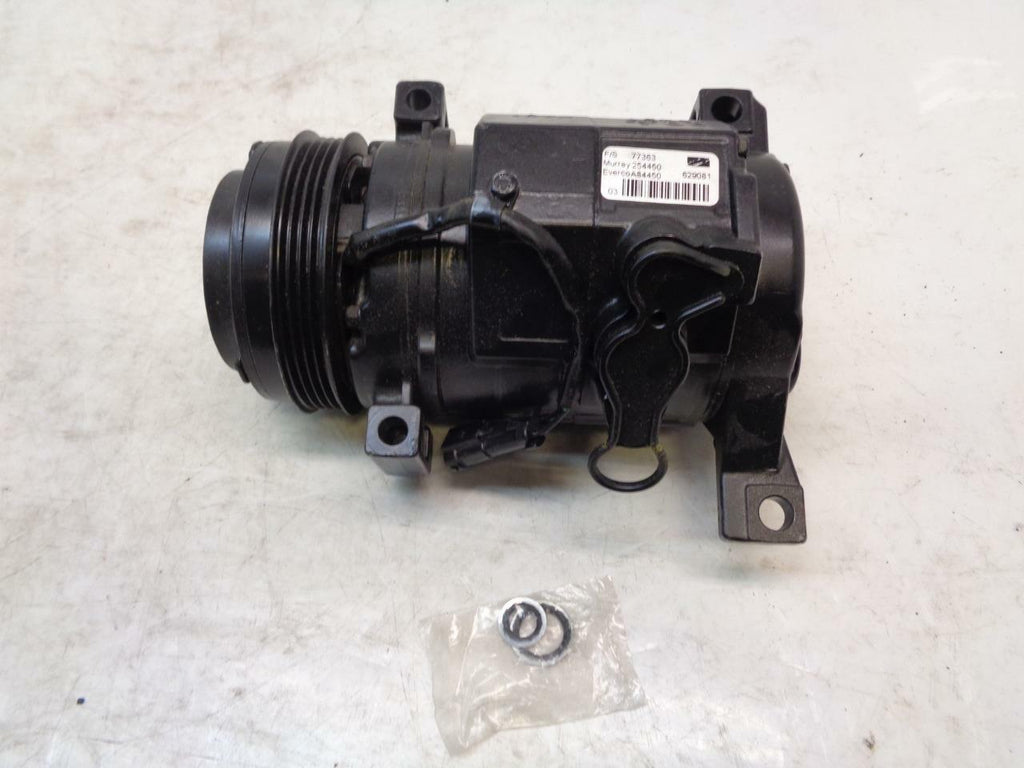 REMANUFACTURED NAPA 524450 AC COMPRESSOR 2002 CADILLAC ESCALADE 5.3L R1