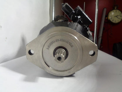 BOSCH REXROTH LA10VO28DR/31R-VSC62K01-S1743 HYDRAULIC PUMP NEW J2