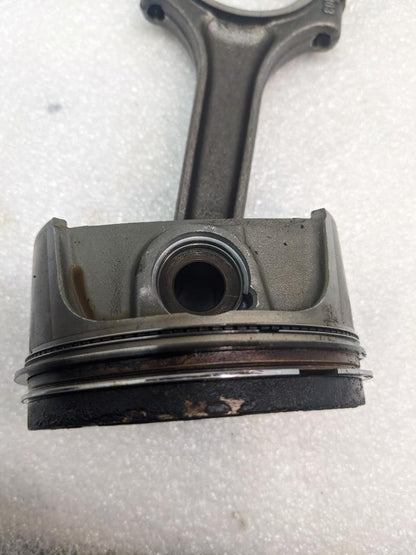 PORSCHE 986 BOXSTER 2.7L PISTON W/CONNECTING ROD #2 9961031028R USED 996GL2T1