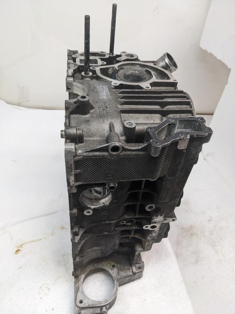 PORSCHE 911/996 RIGHT SIDE ENGINE BLOCK 9961011690R USED B2