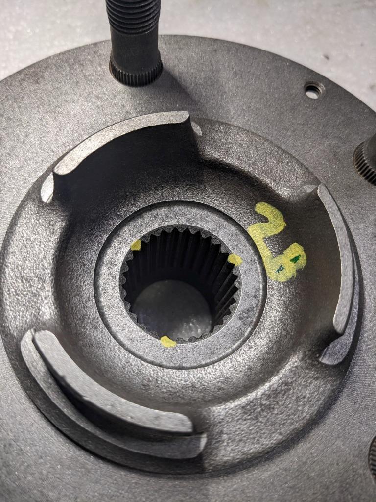 1986 PORSCHE 911 3.2 CARRERA WHEEL HUB 5-BOLT PATTERN 28 SPLINE USED 996B.G.L.